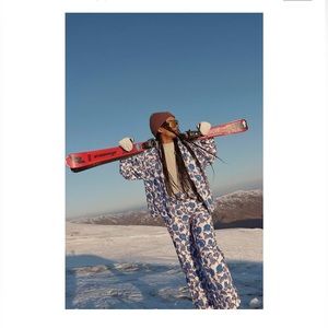 FP Movement Women's Bunny Slope Printed Puffer Jacket Size Small.